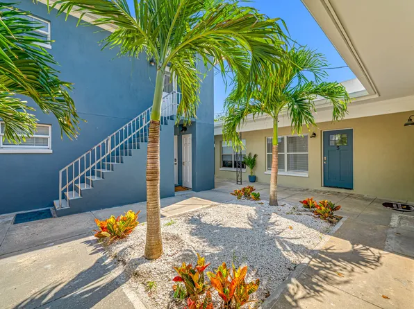 Modern Island Living at 140 E Davis Renovated 1, 2 & 3 Bedroom Apartments in the Heart of Davis I...