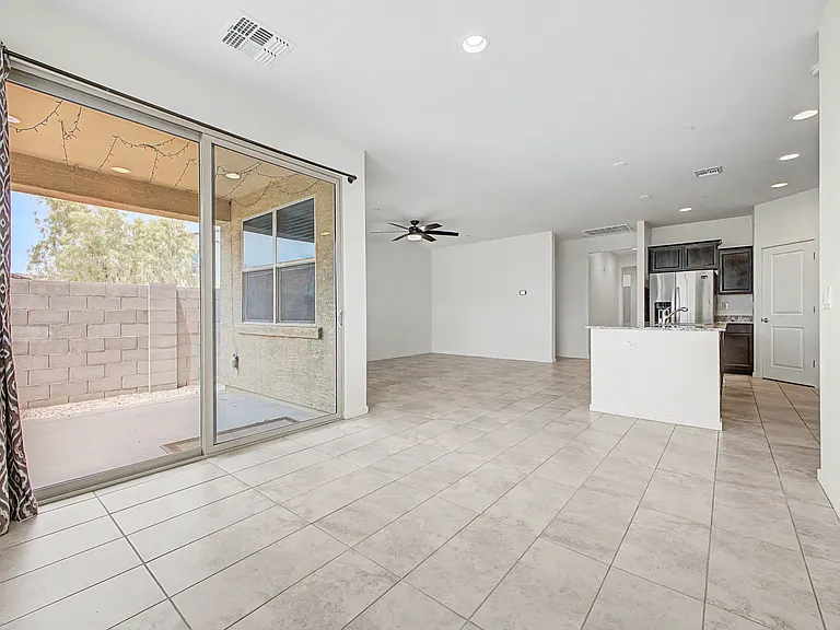 21415 W Holly St — Photo 1
