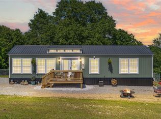 132 N Nature Trail Ln, Noel, MO 64854