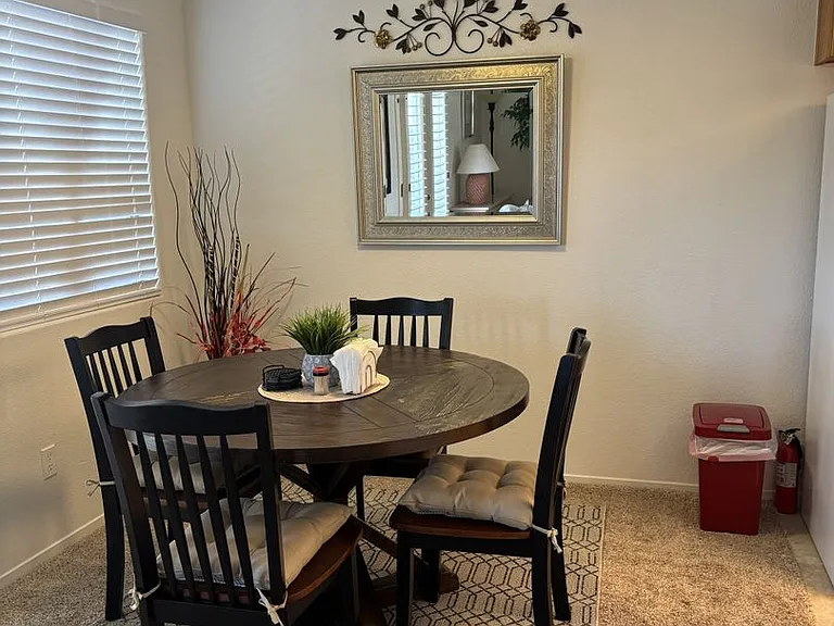 1277 Belridge St #2A — Photo 4