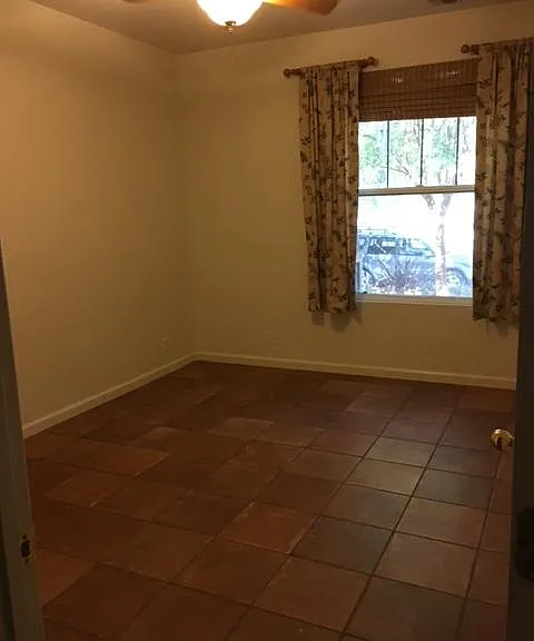 604 Snapdragon Ct — Photo 15