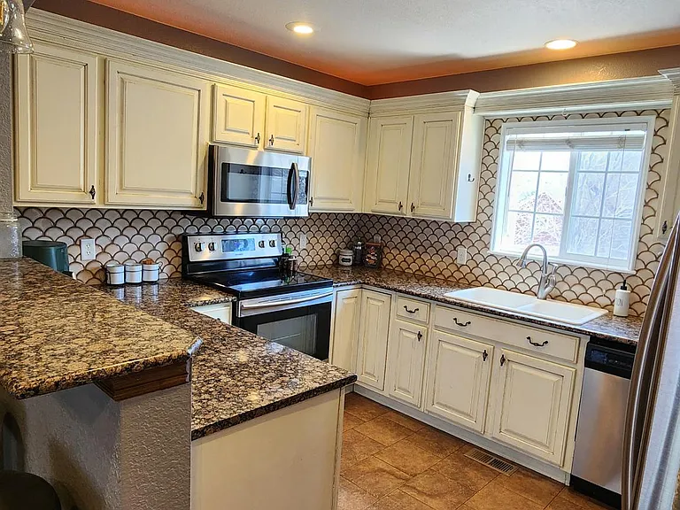 1493 Red Peak Dr — Photo 11