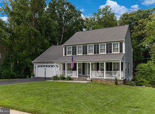 9930 S Park Cir, Fairfax Station, VA 22039