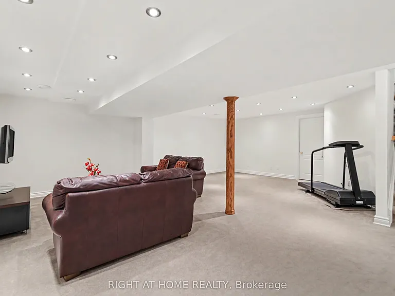 54 Fieldcrest Ave — Photo 24