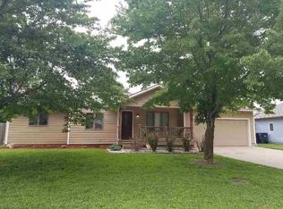 608 W 13th St, Newton, KS 67114