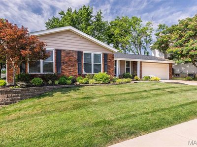 15152 Appalachian Trl, Chesterfield, MO, 63017