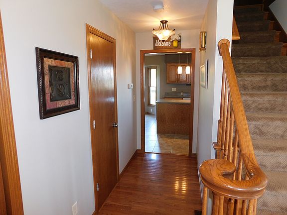 Front entry hall 