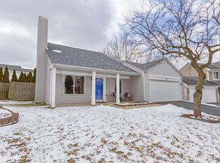 218 Iris Dr, Streamwood, IL