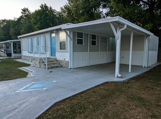 37251 Chancey Rd #190, Zephyrhills, FL 33541