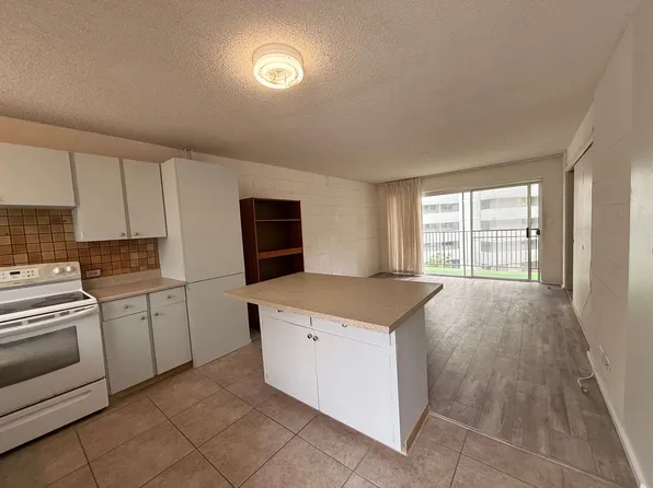 1099 Green St #309, Honolulu, HI 96822