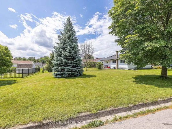 23 & 29 Dexter Dr, Welland, ON L3C 4B3