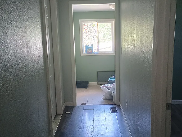 503 S College St — Photo 8