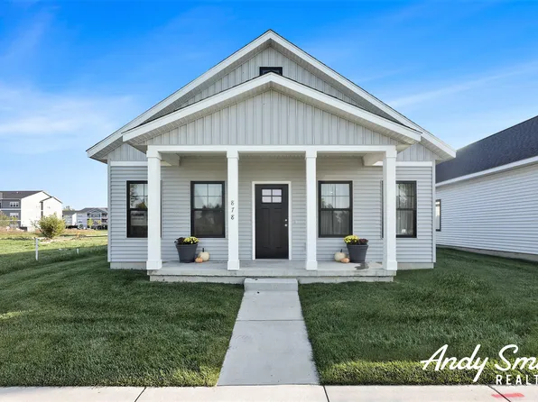 878 Winchester St, Holland, MI 49423