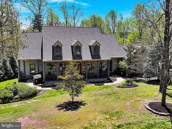 5th image of 1810 Alyssa Ln