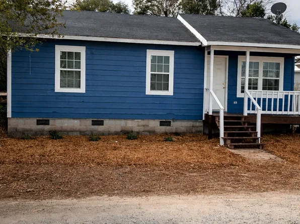 906 Starkeys Aly, Wilmington, NC 28401