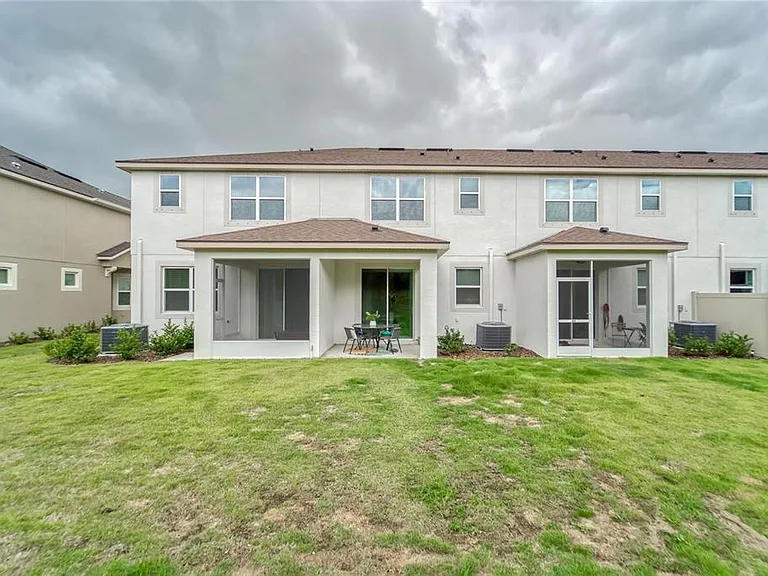 11540 Rolling Green Dr — Photo 34