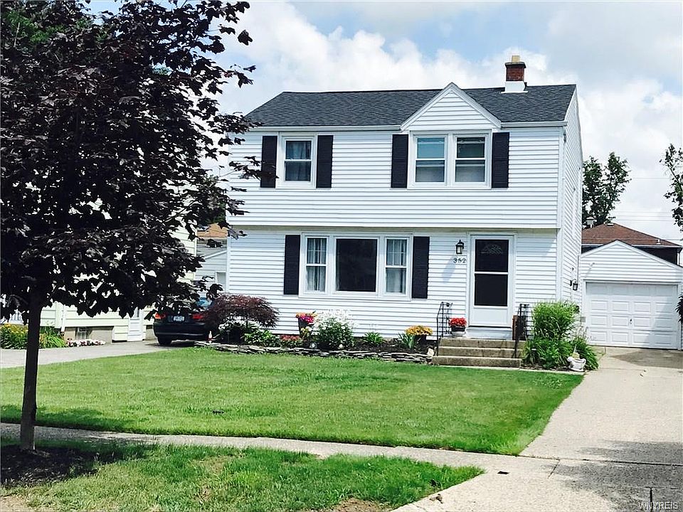 1st image of 352 Oakvale Blvd