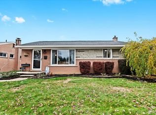 31230 Gladys Ave, Westland, MI 48185