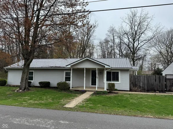 604 8th St, Crawfordsville, IN 47933