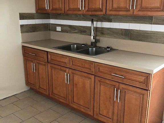 3rd image of 1206 W 97th St