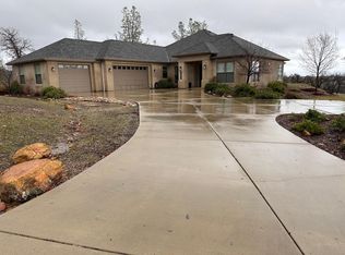 15160 Diggins Way, Redding, CA 96001