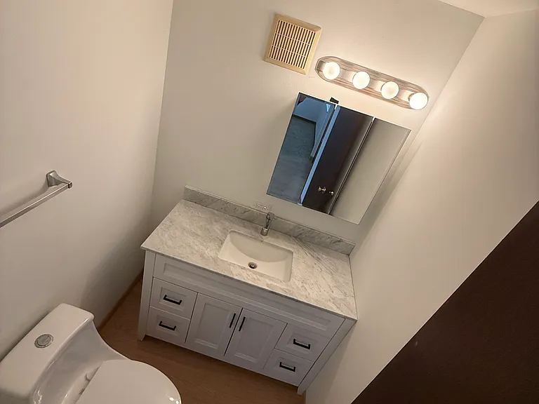 1115 Hunters Ln — Photo 16