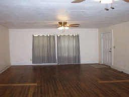 2nd image of 2217 Creston Dr