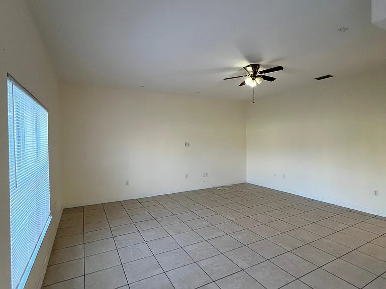 3986 Rollingsford Cir — Photo 39