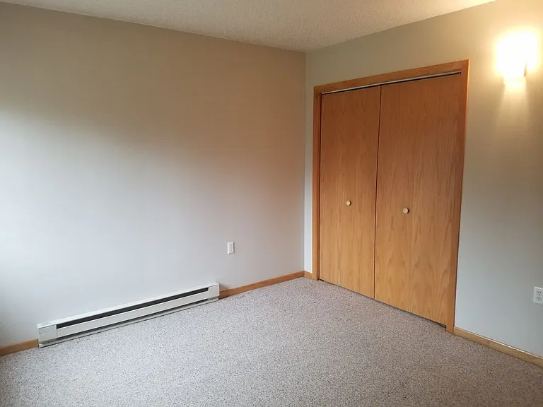 23298 Elm St — Photo 12