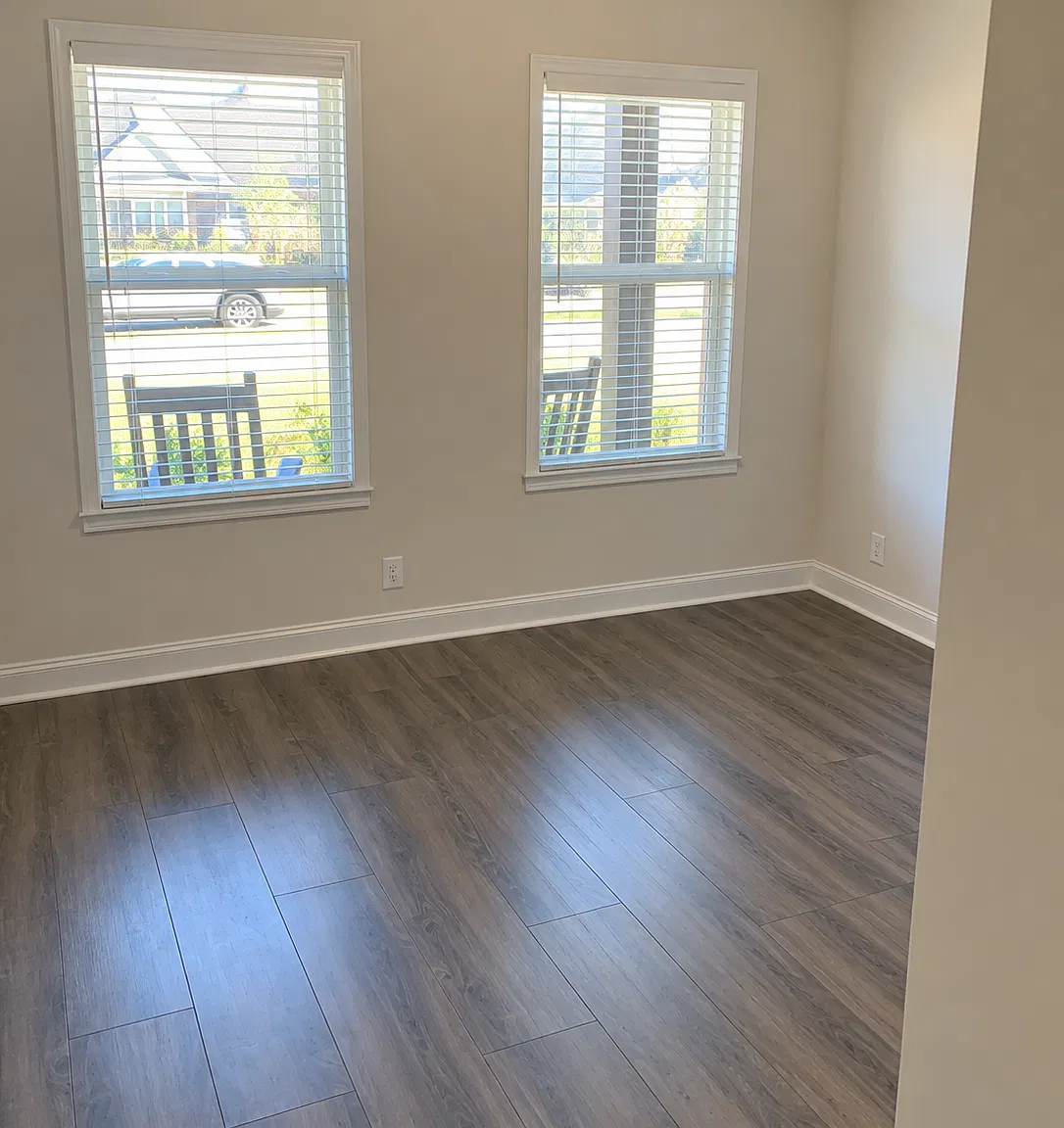 4 bed, 2432 sqft, $2,200 — Photo 4