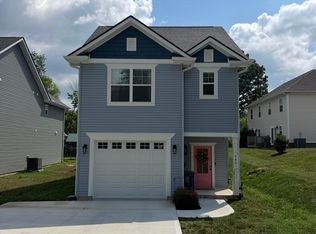745 Maple Grove St, Maryville, TN 37801