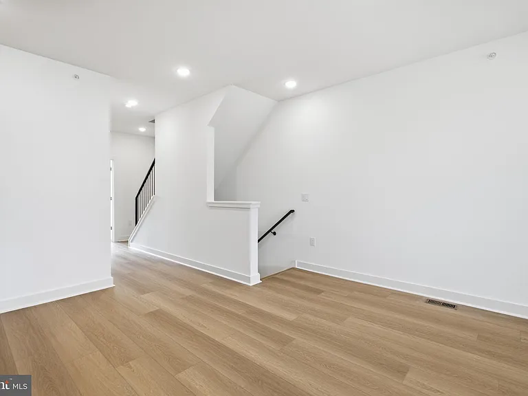3931 Fairmount Ave #3 — Photo 14