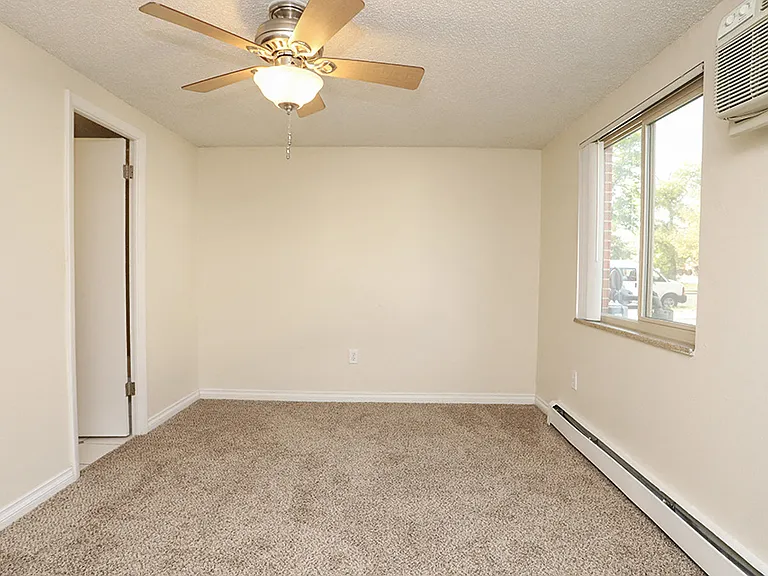 Logan Court — Photo 27