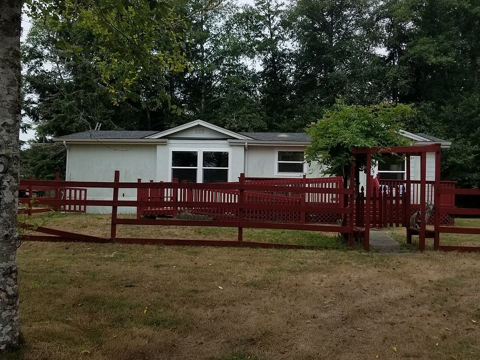 1st image of 641 Duck Lake Dr NE