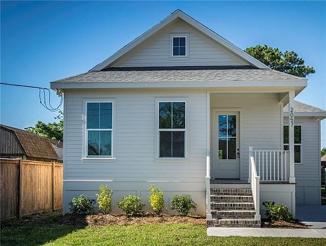 1st image of 2057 Brutus St