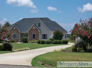 261 Jonathans Roost Rd, Williamson, GA 30292