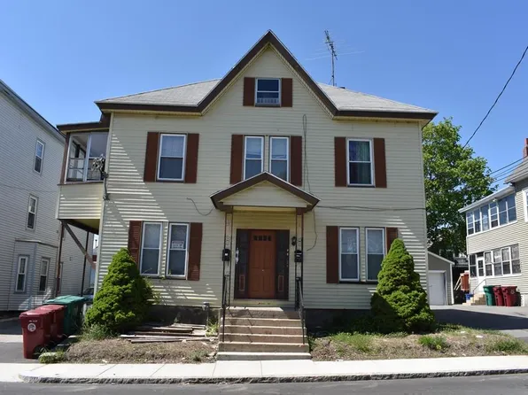 104 Lilley Ave, Lowell, MA 01850