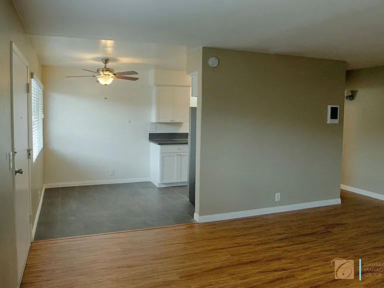 Lexington Gardens — Photo 30