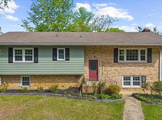 3037 Pike Dr, Riva, MD 21140