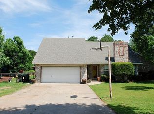 10405 SE 15th St, Midwest City, OK 73130
