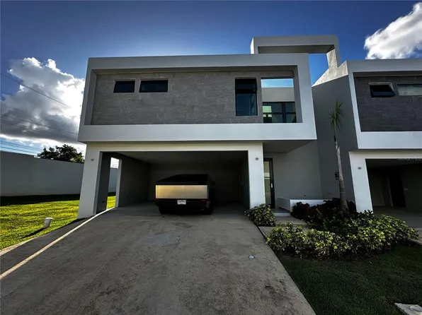 Residences At Rio D Villas #88, Bayamon, PR 00959