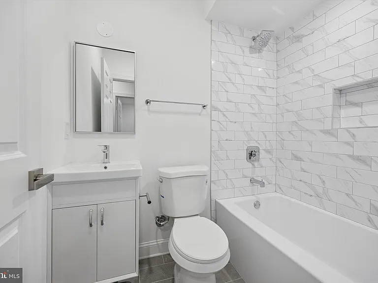 838 S 51st St #2 — Photo 7