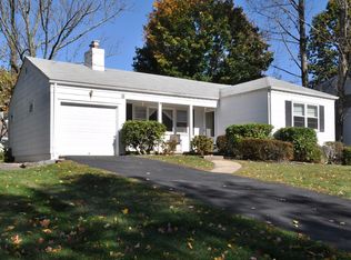 8 Glen Rd, Ardsley, NY 10502