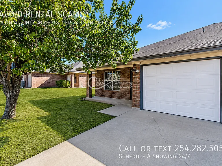 4308 Acorn Creek Trl — Photo 1
