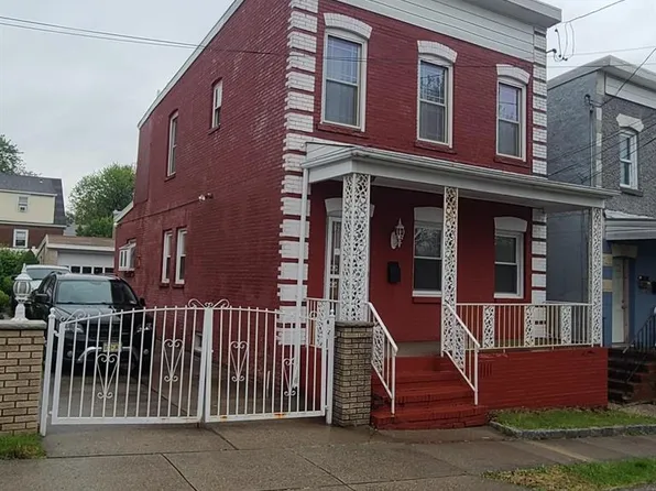 863 Wolff St, Perth Amboy, NJ 08861
