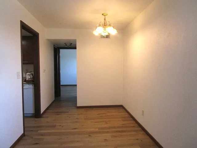 2515 W Westport Rd — Photo 3