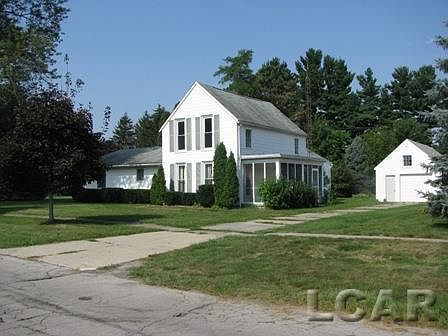 1st image of 656 W River St