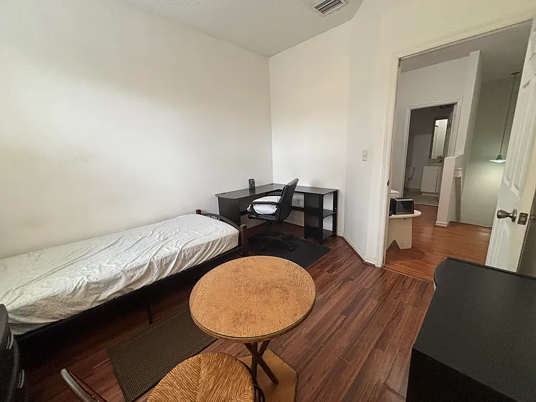 2941 Crestwood Ter #7204 — Photo 7