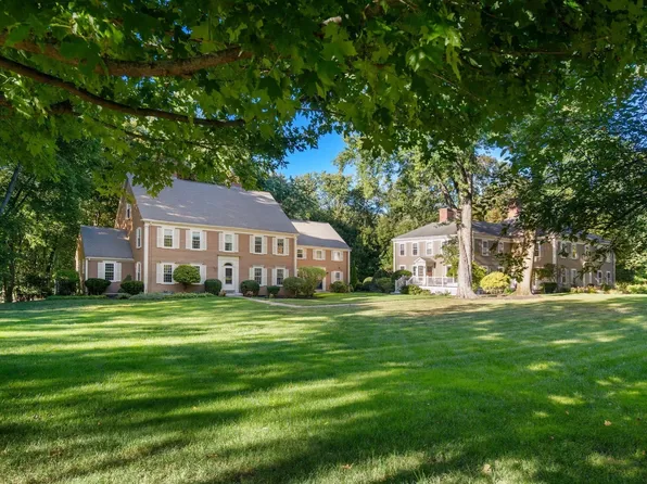 86 Common St #86, Belmont, MA 02478