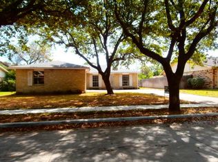 2605 Santa Margarita St, Grand Prairie, TX 75052